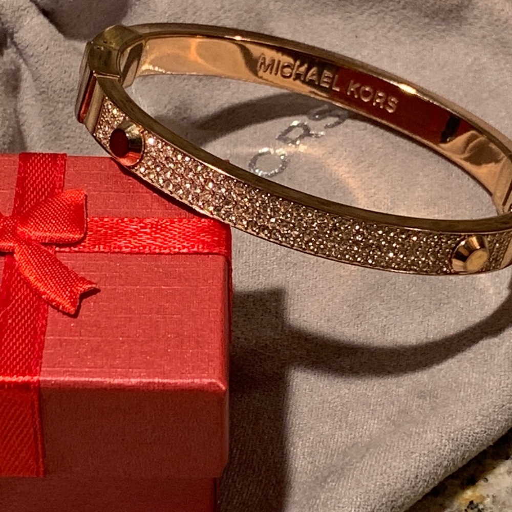MICHAEL KORS😍”MK BRACELET~ROSE GOLD~WITH ZIRCONIA